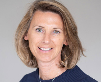 Dr Rebecca Lewis